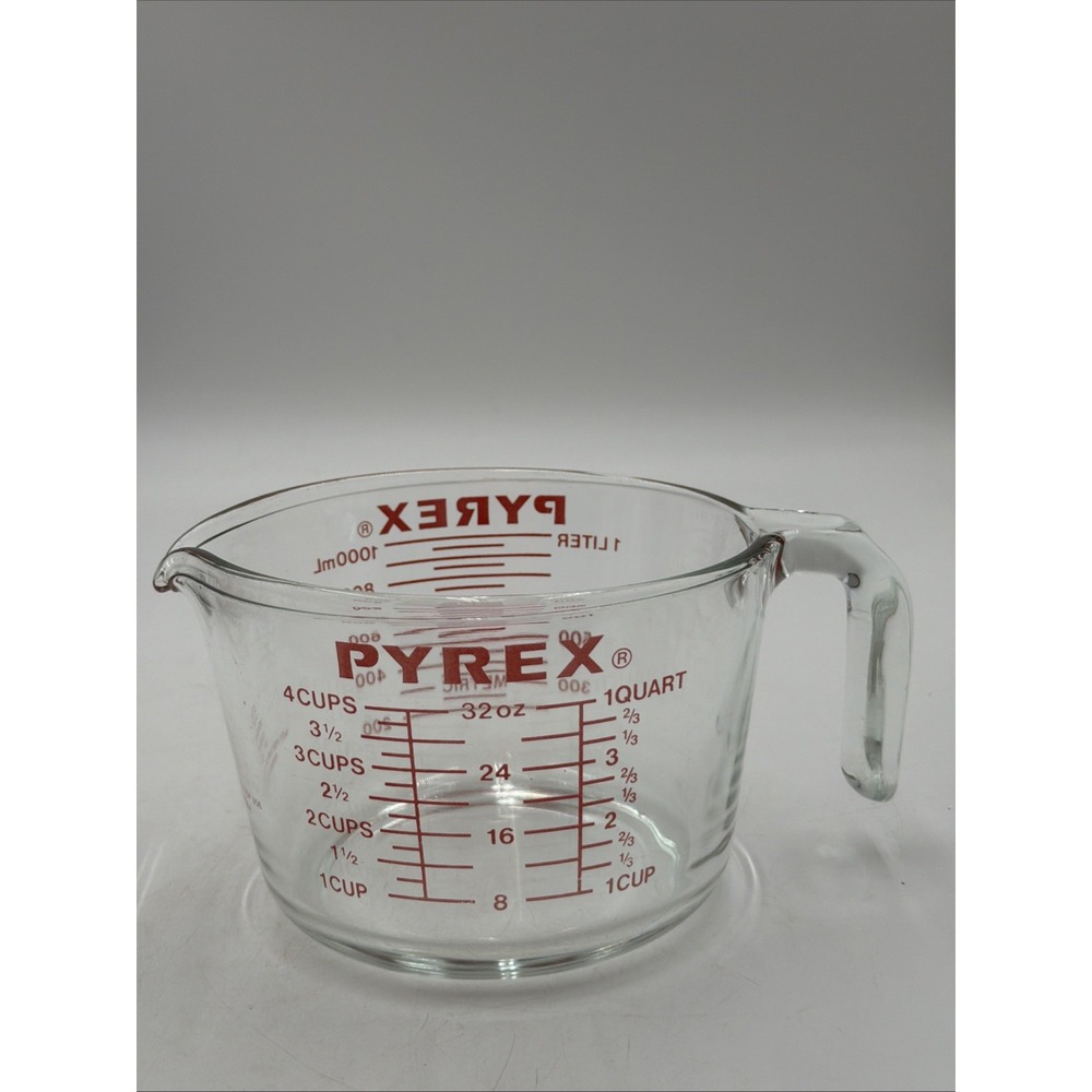 Vintage Pyrex 532 4 CUP 1 Quart 32 oz Measuring Cup Red Block Letters